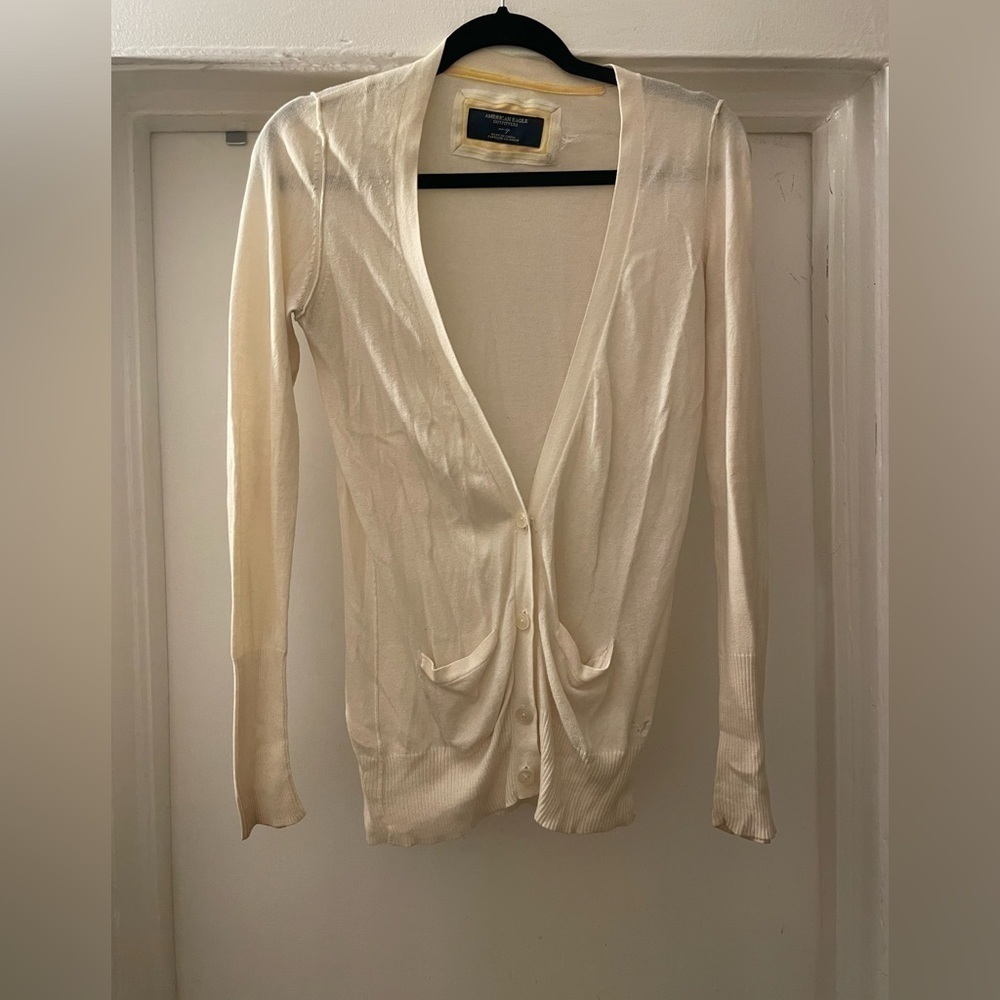American‎ Eagle Outfitters Cream Cardigan size Small
